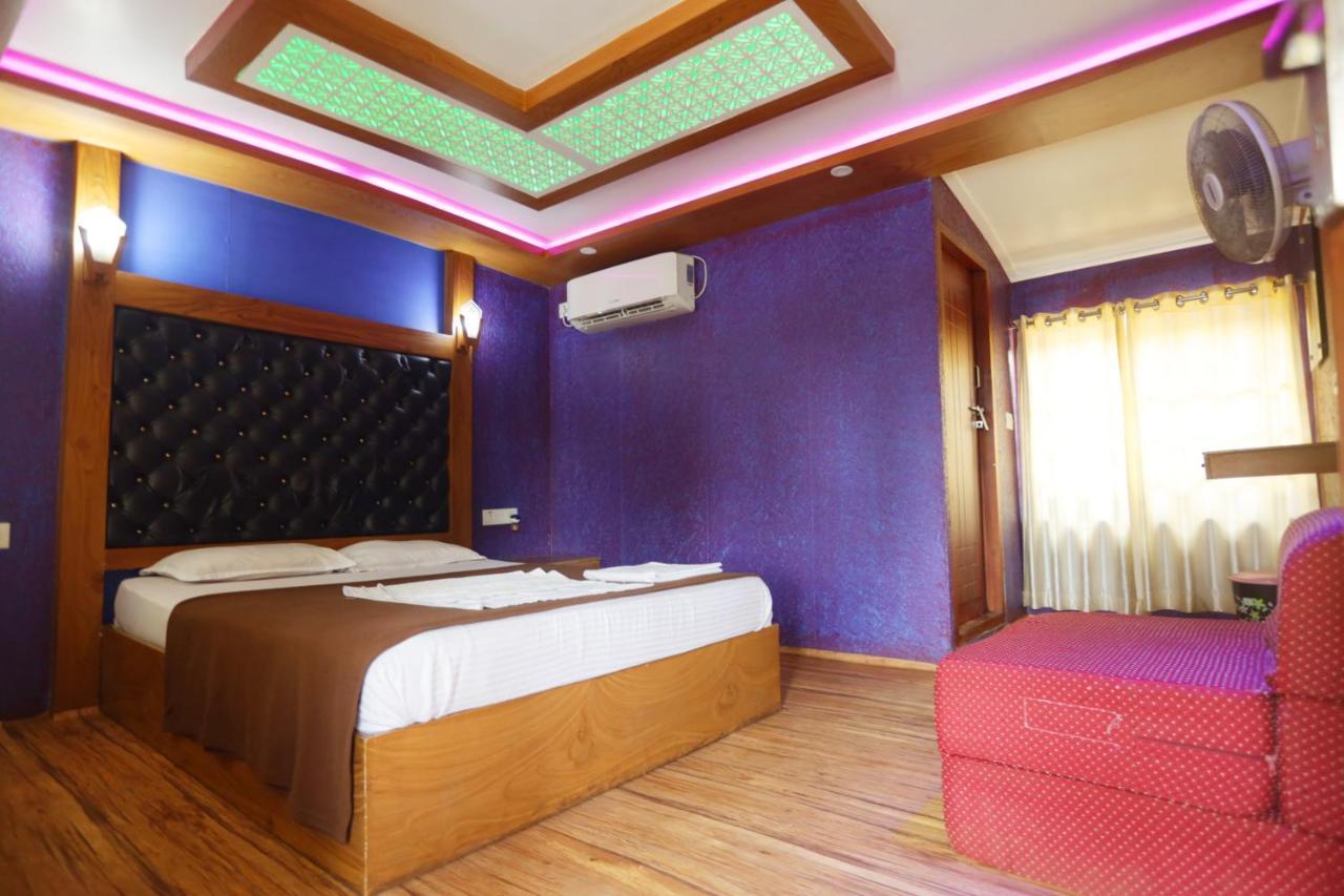 Готель Harmony Houseboats Alappuzha Екстер'єр фото