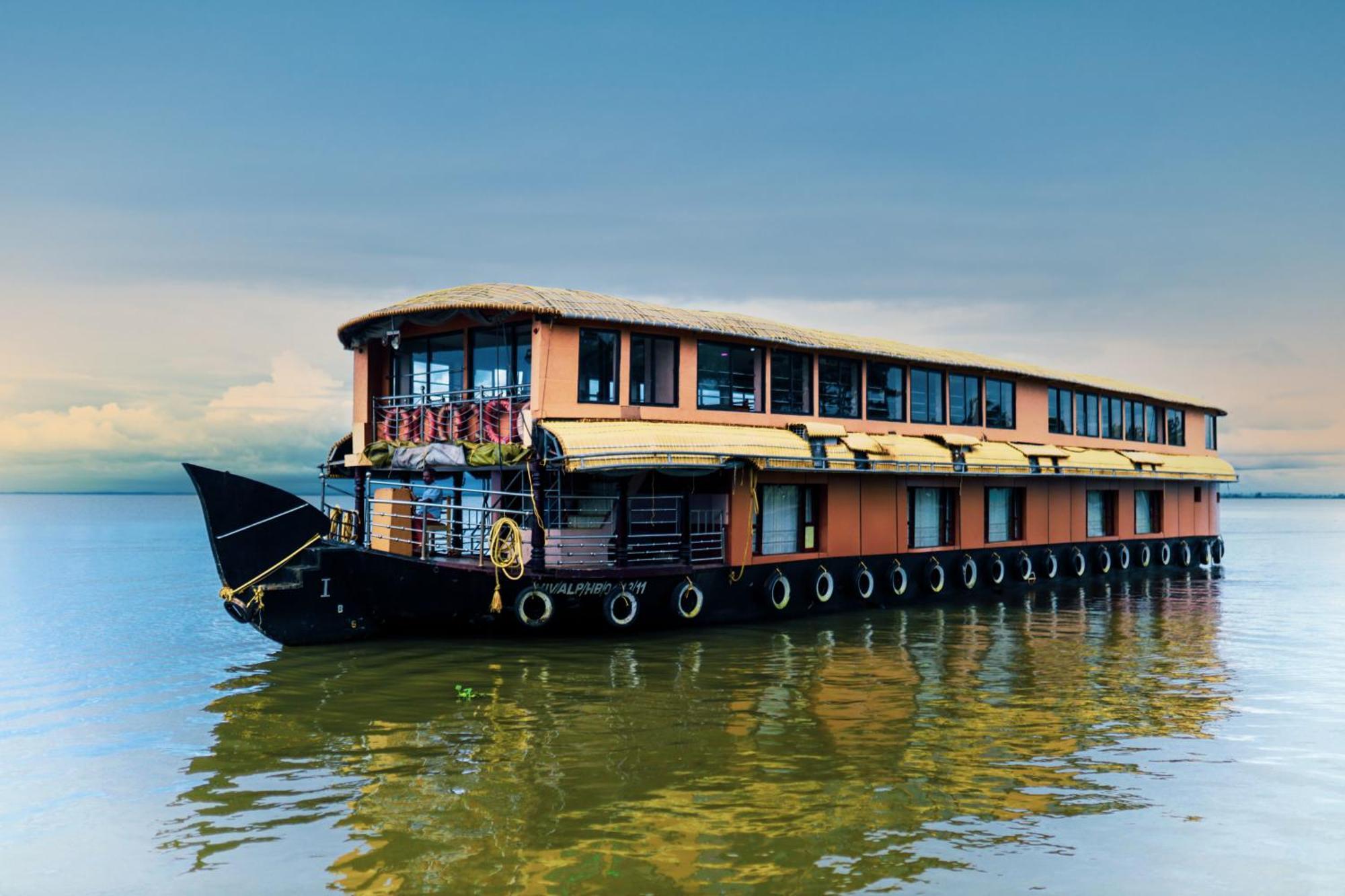 Готель Harmony Houseboats Alappuzha Екстер'єр фото